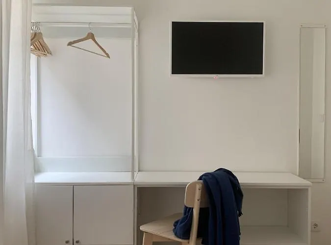 Nº7 Sacadura Cabral בית הארחה *